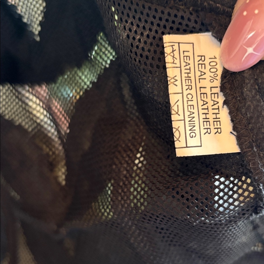 Chic Black Leaf Pattern Leather Jacket - image 2